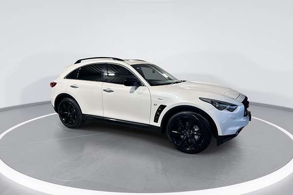 2019 INFINITI QX70 S Premium S51