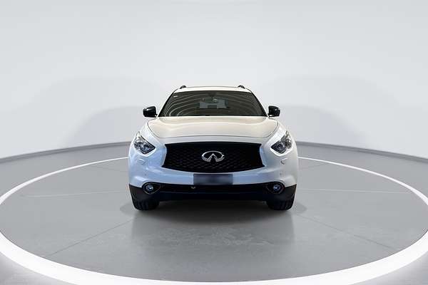 2019 INFINITI QX70 S Premium S51