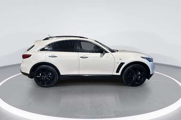 2019 INFINITI QX70 S Premium S51