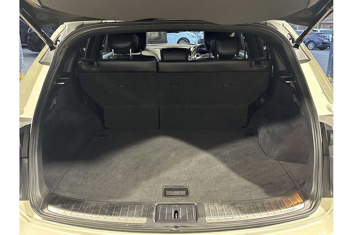 2019 INFINITI QX70 S Premium S51
