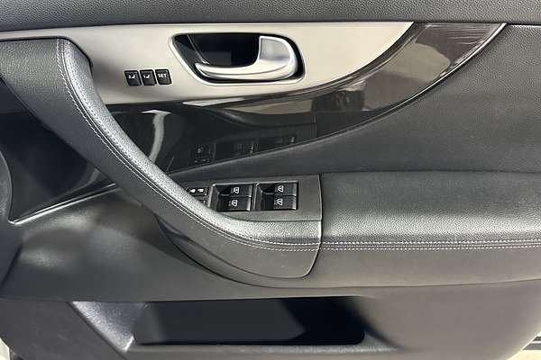 2019 INFINITI QX70 S Premium S51