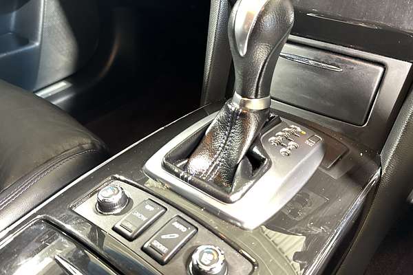 2019 INFINITI QX70 S Premium S51