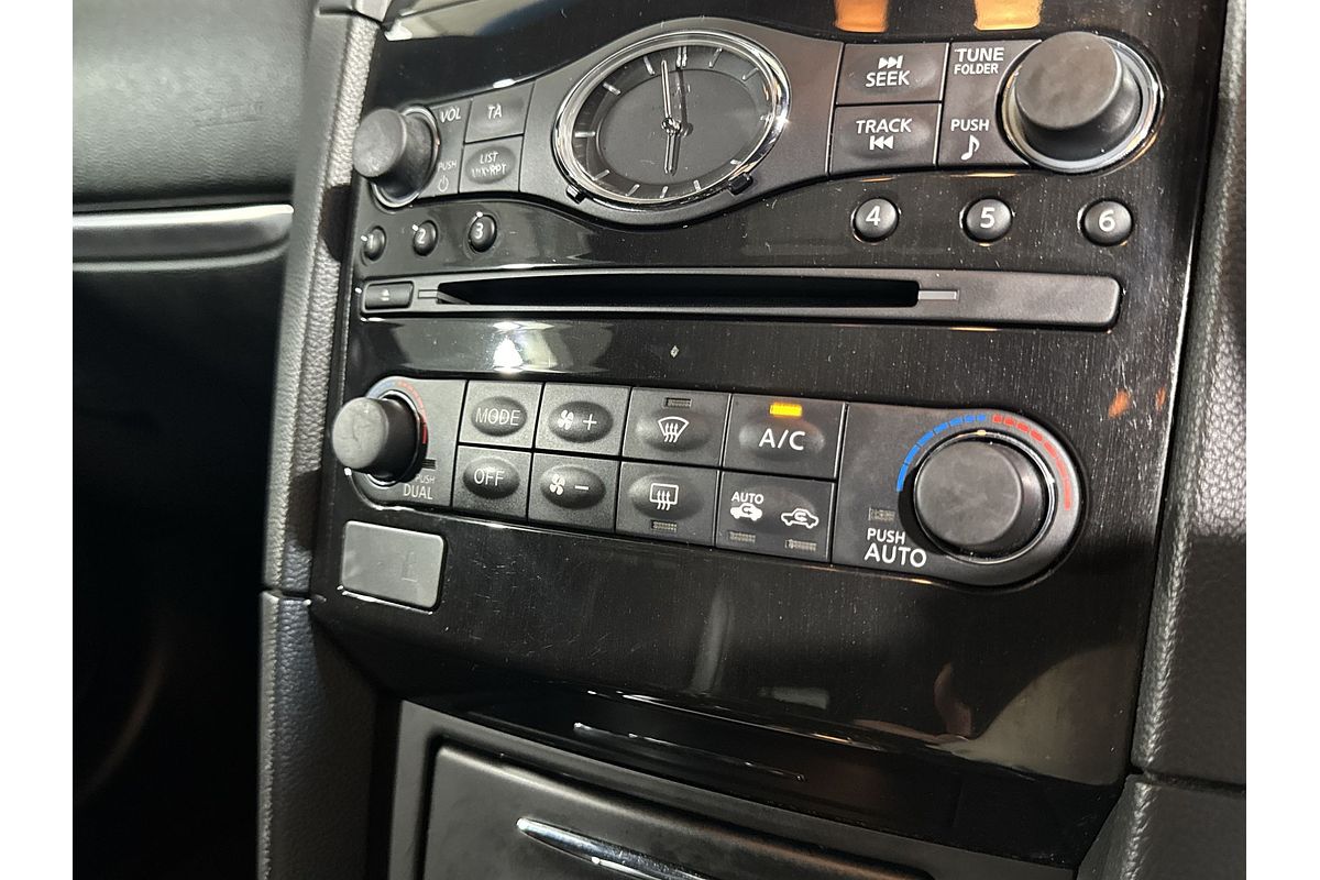 2019 INFINITI QX70 S Premium S51