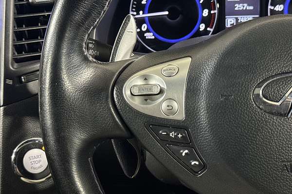 2019 INFINITI QX70 S Premium S51