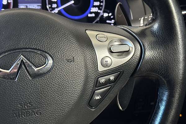 2019 INFINITI QX70 S Premium S51