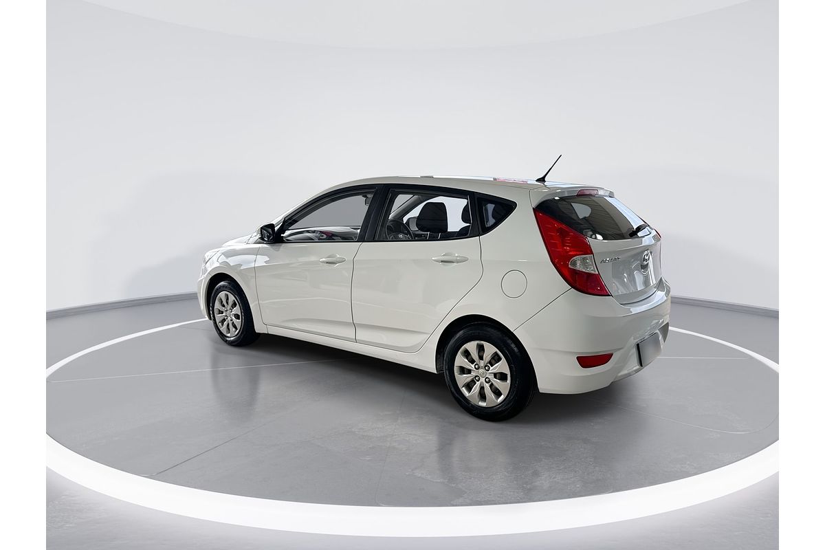 2017 Hyundai Accent Active RB4