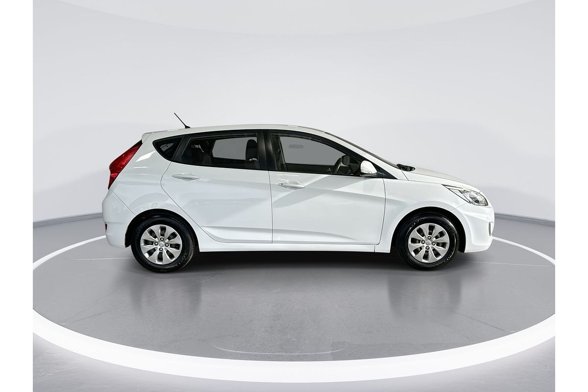 2017 Hyundai Accent Active RB4