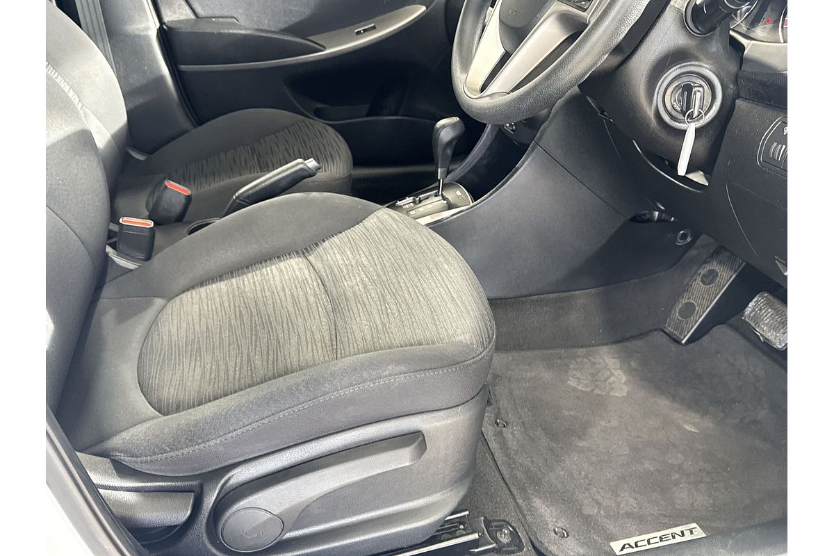 2017 Hyundai Accent Active RB4