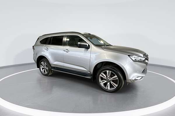 2023 Isuzu MU-X LS-T