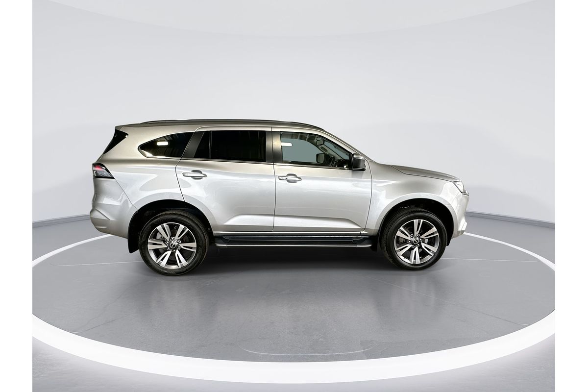 2023 Isuzu MU-X LS-T