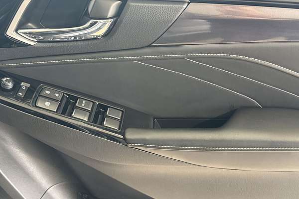2023 Isuzu MU-X LS-T
