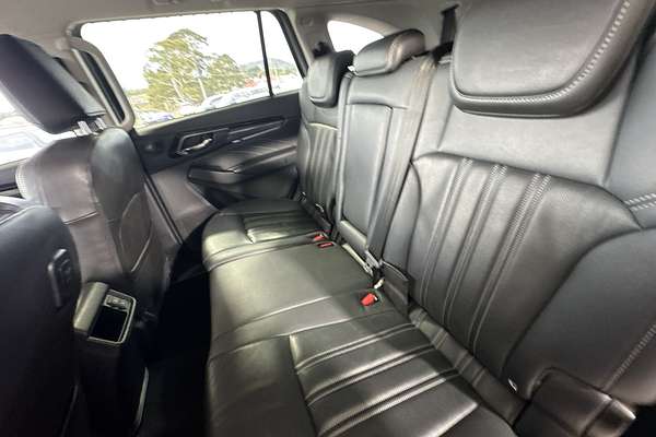 2023 Isuzu MU-X LS-T