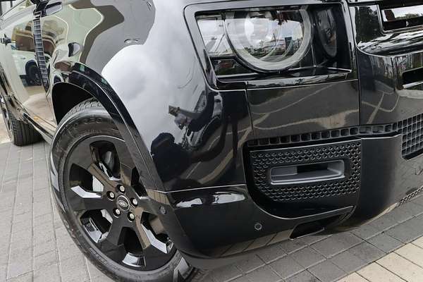 2024 Land Rover Defender 130 D350 X-Dynamic SE L663