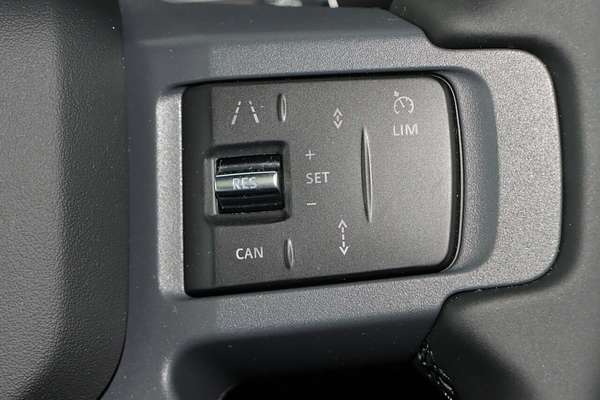 2024 Land Rover Defender 130 D350 X-Dynamic SE L663