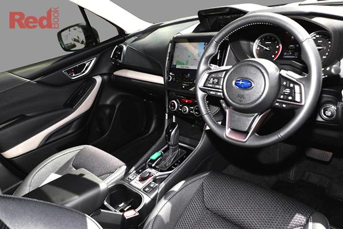 2025 Subaru Forester 2.5i Premium S5