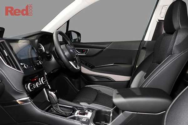 2025 Subaru Forester 2.5i Premium S5