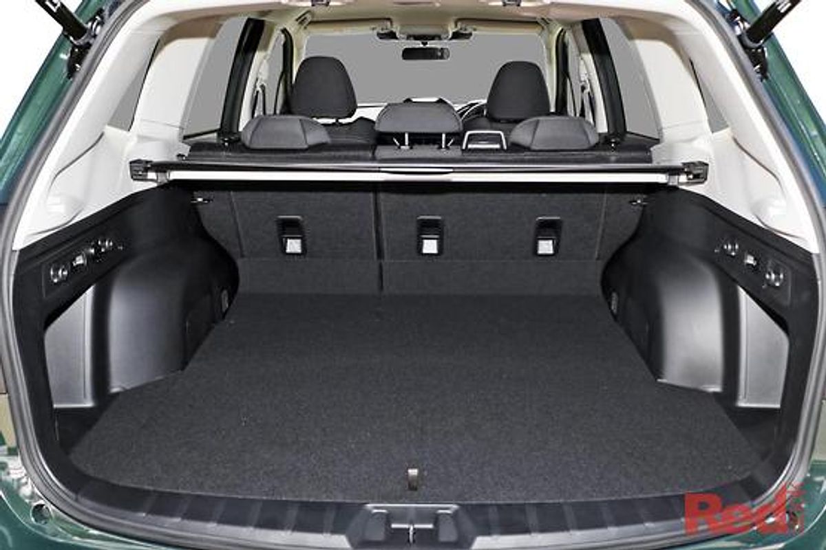 2025 Subaru Forester 2.5i Premium S5