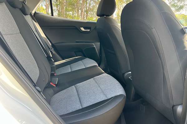 2021 Kia Stonic S YB