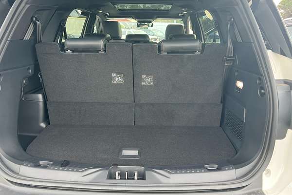2025 Ford Everest Platinum 3.0L