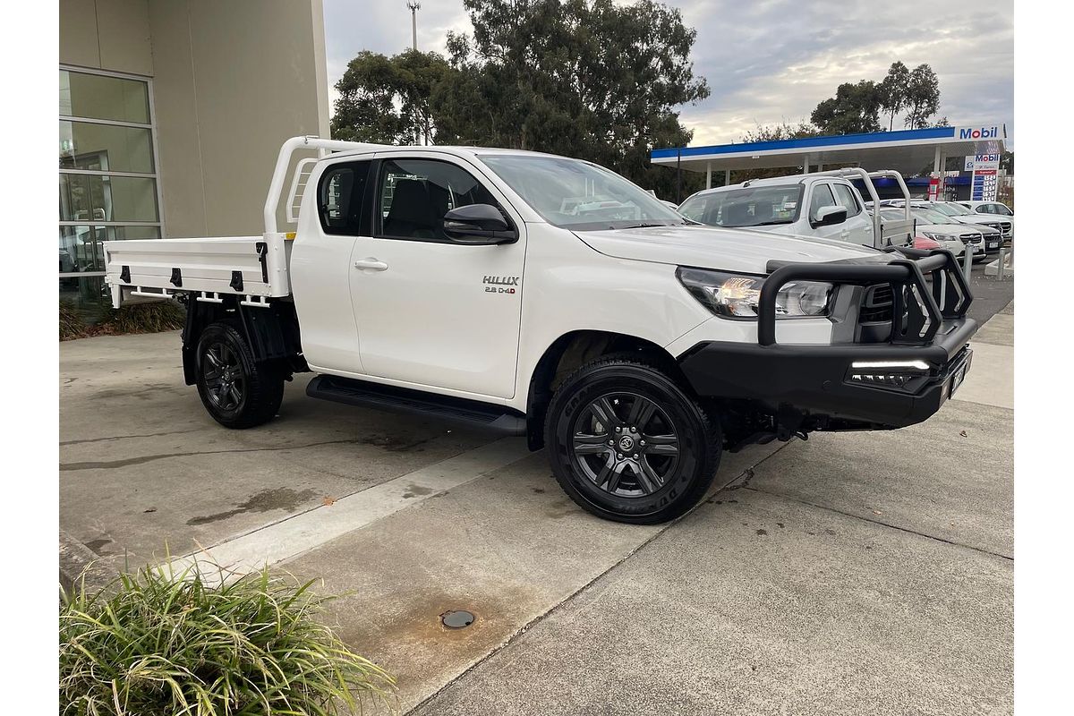 2024 Toyota Hilux SR GUN126R 4X4