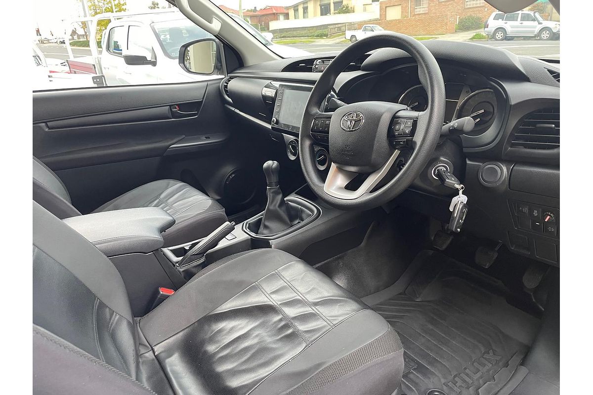 2024 Toyota Hilux SR GUN126R 4X4