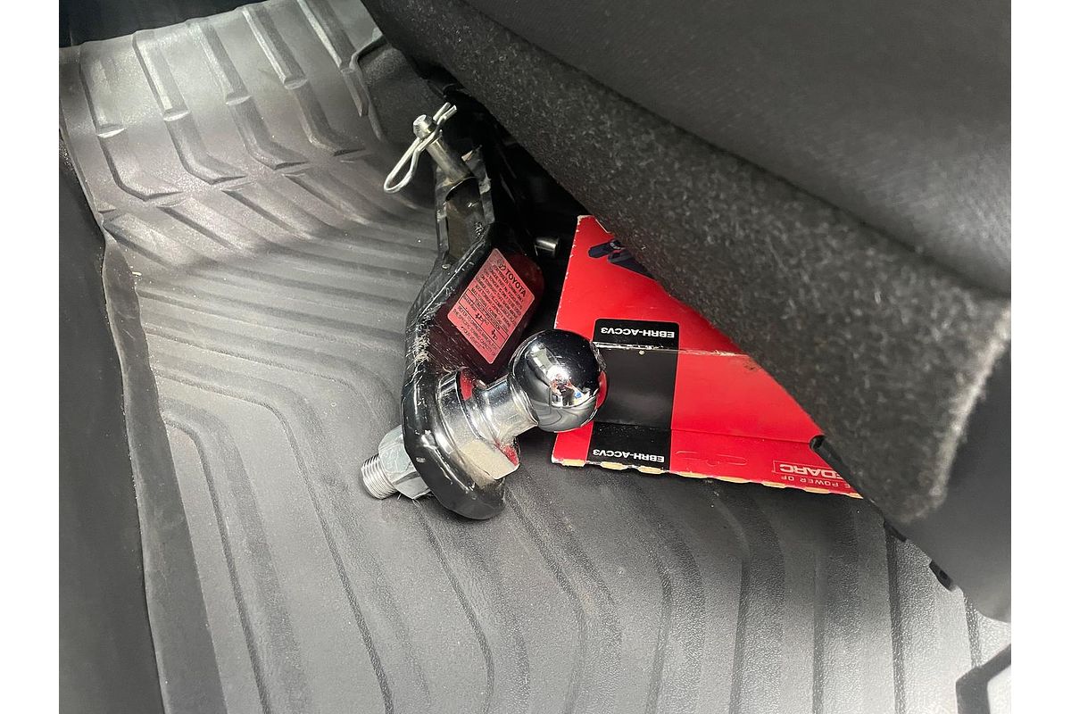 2024 Toyota Hilux SR GUN126R 4X4