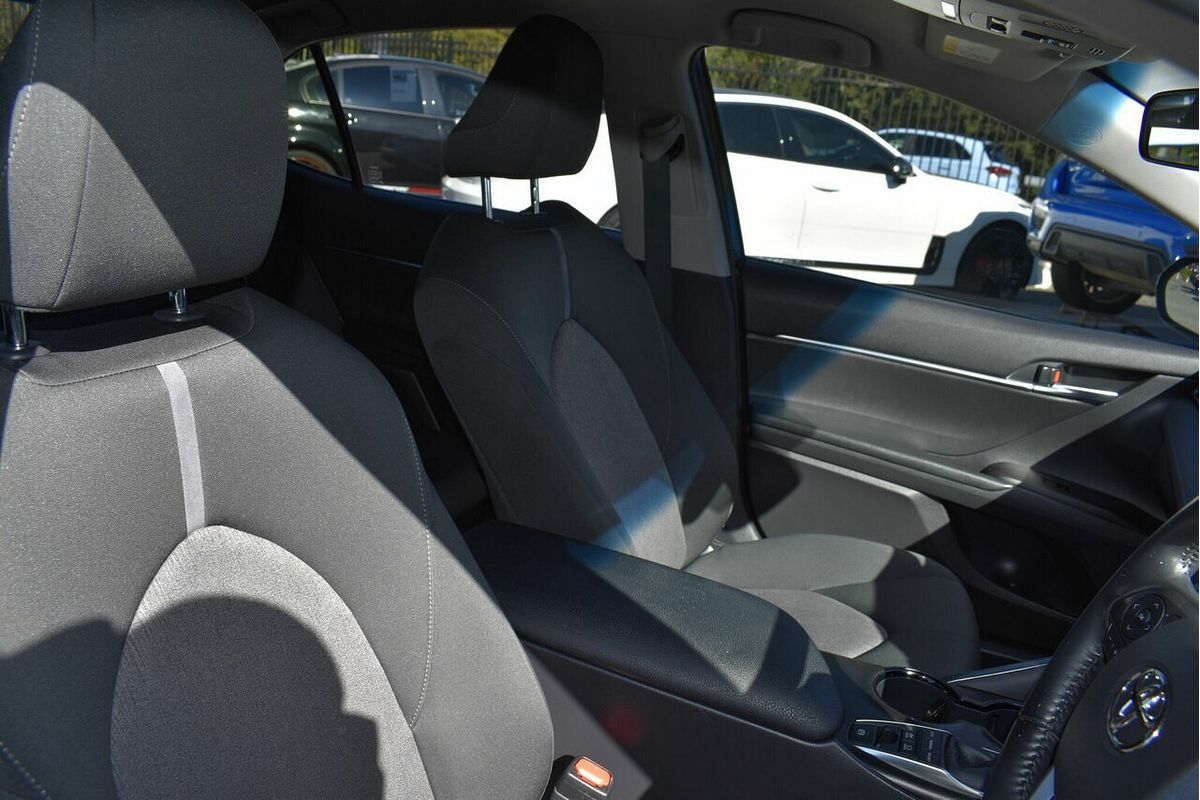 2021 Toyota Camry Ascent Sport Hybrid Axvh70R