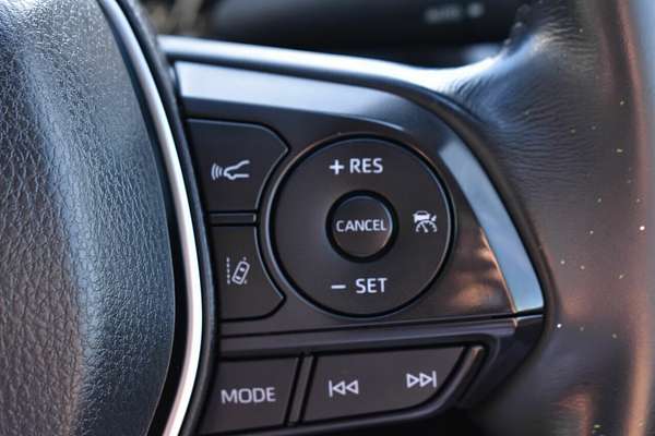 2021 Toyota Camry Ascent Sport Hybrid Axvh70R