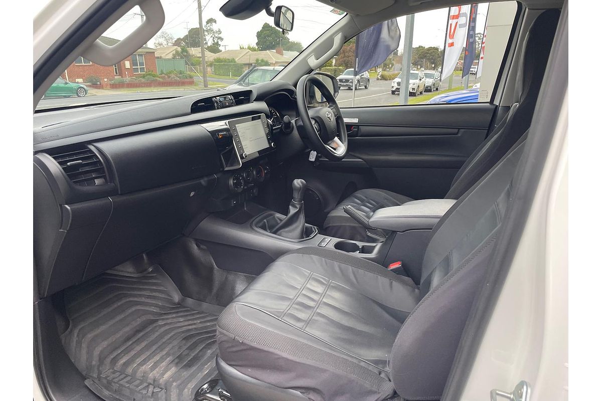 2024 Toyota Hilux SR GUN126R 4X4