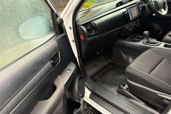 2017 Toyota Hilux SR GUN126R 4X4