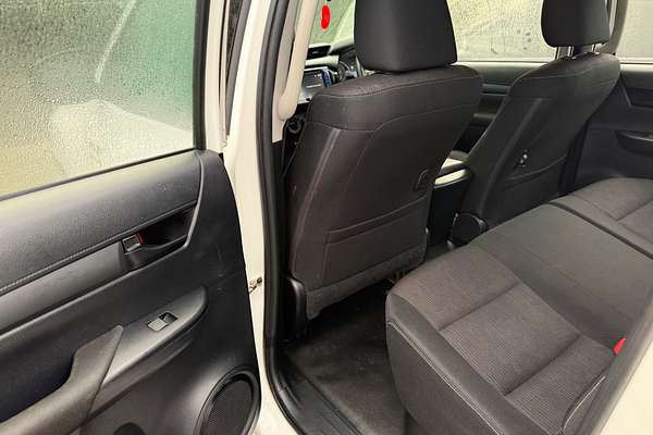 2017 Toyota Hilux SR GUN126R 4X4