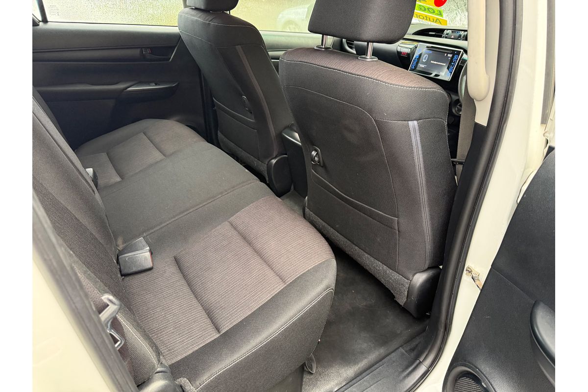 2017 Toyota Hilux SR GUN126R 4X4