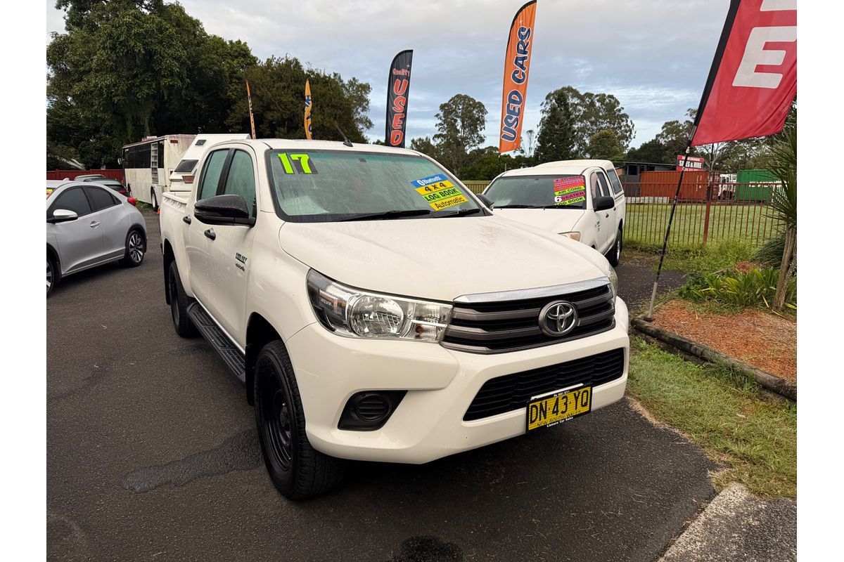 2017 Toyota Hilux SR GUN126R 4X4