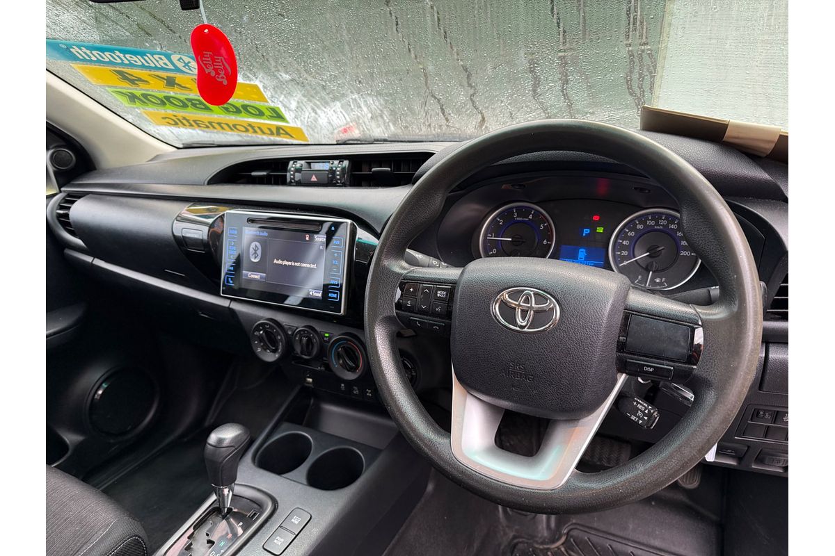 2017 Toyota Hilux SR GUN126R 4X4