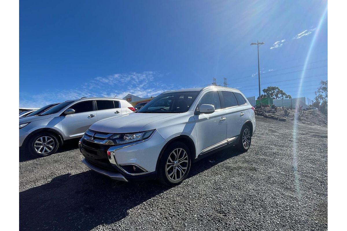 2015 Mitsubishi Outlander LS ZK