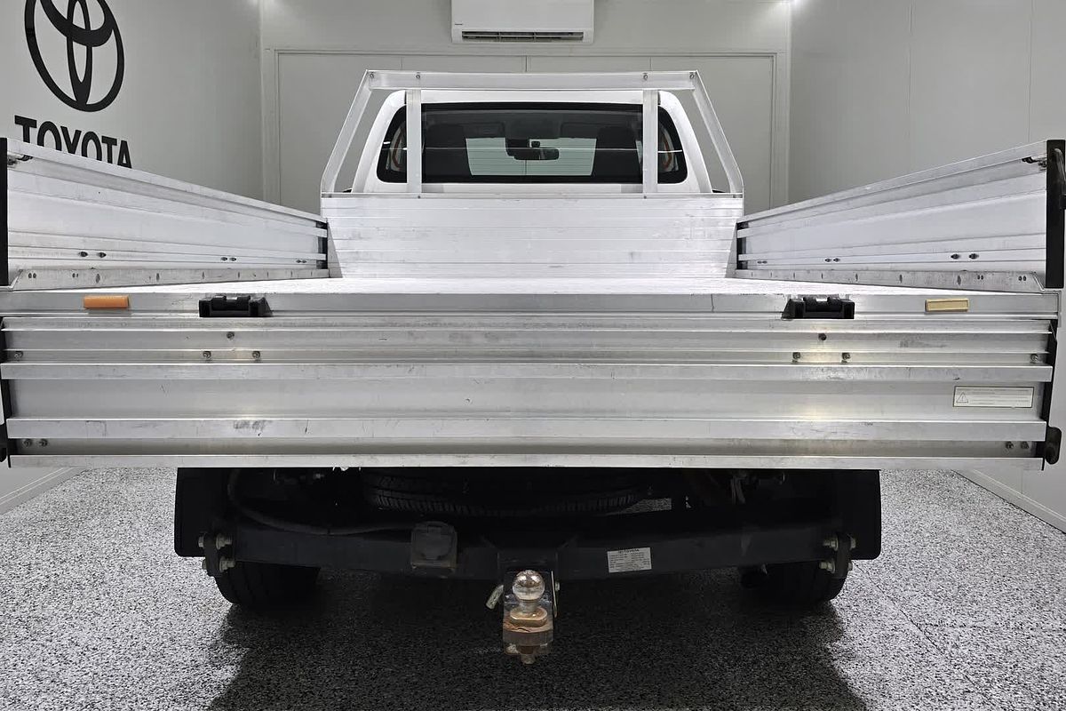 2019 Toyota Hilux Hilux 4x2 Workmate 2.7L Petrol Manual Single Cab C/C TGN121R Rear Wheel Drive