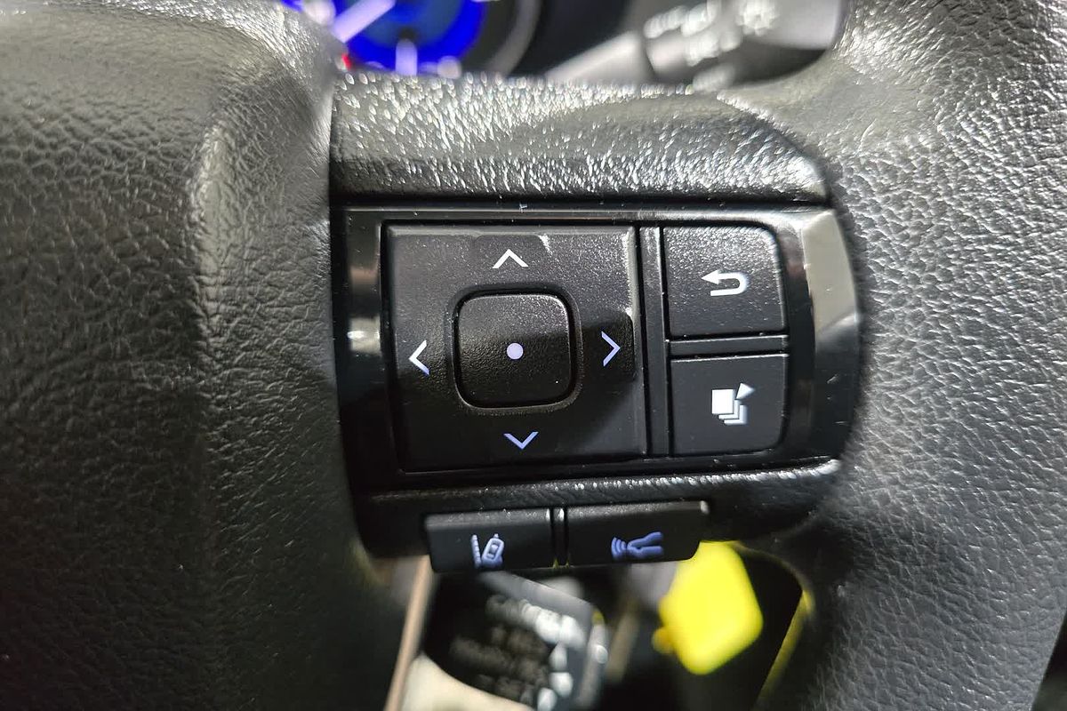 2019 Toyota Hilux Hilux 4x2 Workmate 2.7L Petrol Manual Single Cab C/C TGN121R Rear Wheel Drive