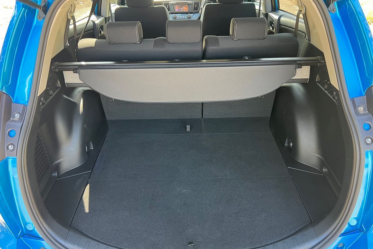 2018 Toyota RAV4 GXL ZSA42R