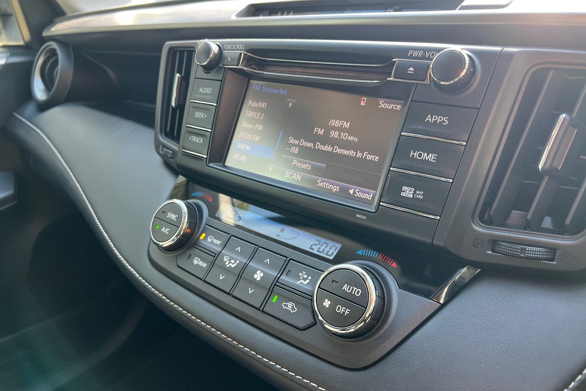 2018 Toyota RAV4 GXL ZSA42R