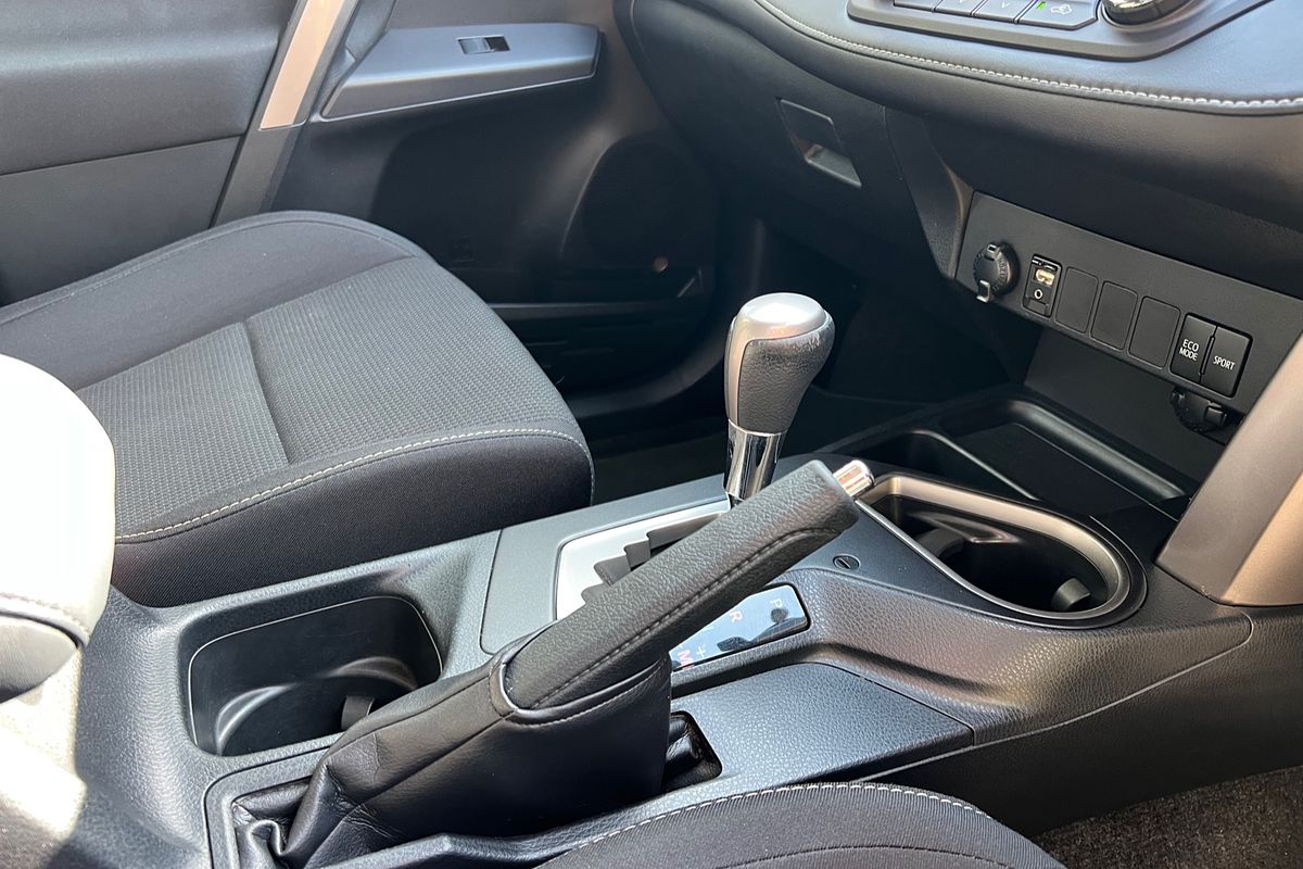 2018 Toyota RAV4 GXL ZSA42R