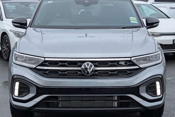 2025 Volkswagen T-Roc 140TSI R-Line D11