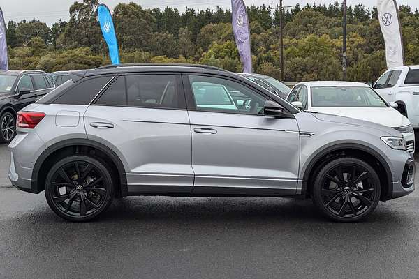 2025 Volkswagen T-Roc 140TSI R-Line D11