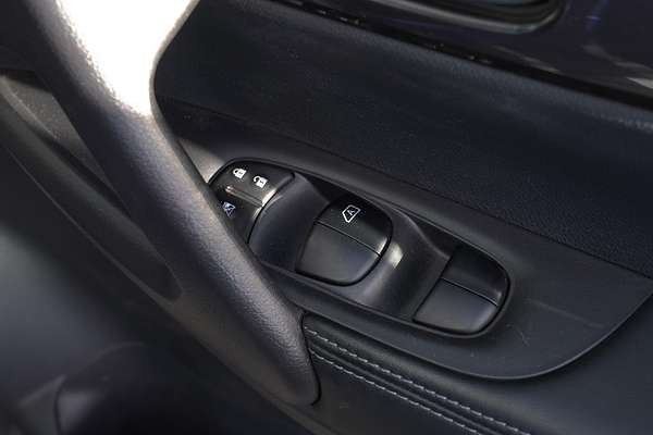 2021 Nissan X-TRAIL ST T32