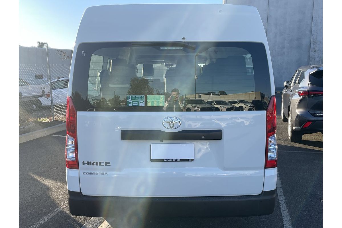 2025 Toyota Hiace Commuter GDH322R