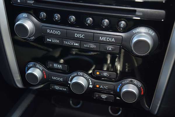 2017 Nissan Pathfinder ST R52 Series II
