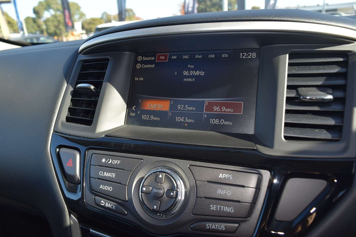 2017 Nissan Pathfinder ST R52 Series II