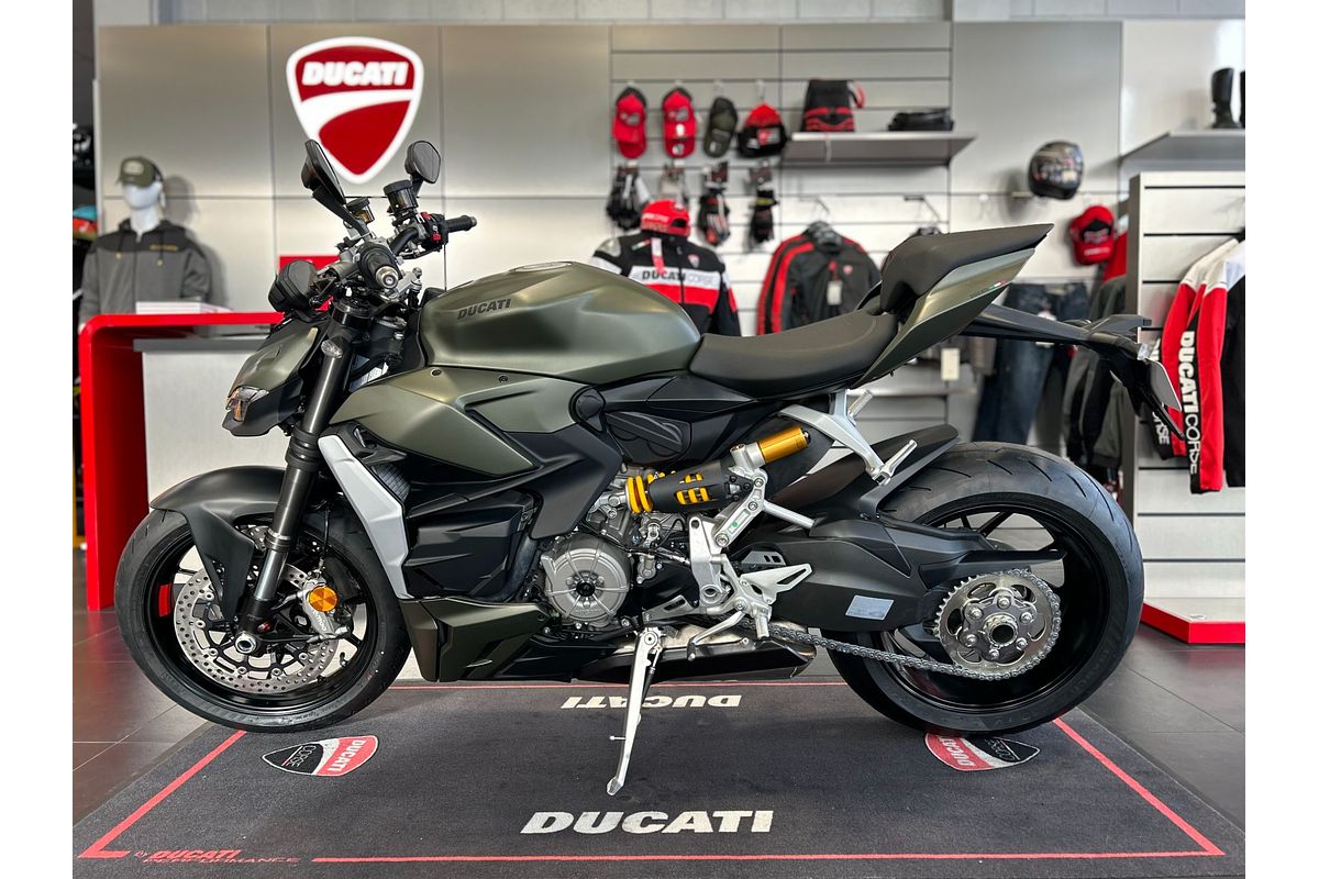 2024 Ducati STREETFIGHTER V2