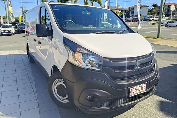 2020 Mitsubishi Express GLX SN LWB