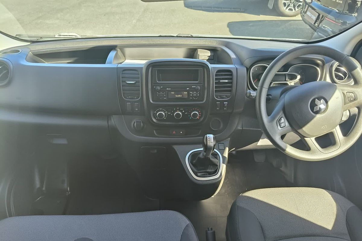2020 Mitsubishi Express GLX SN LWB