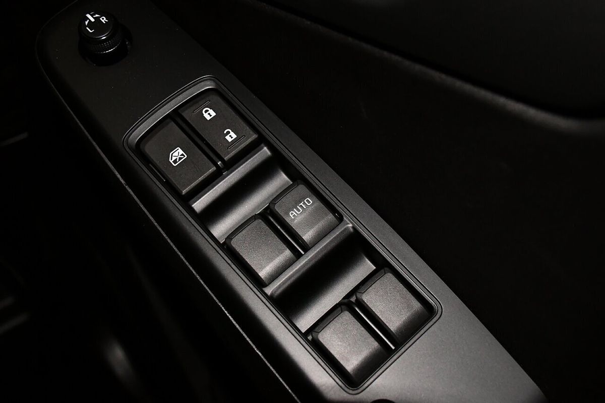 2025 Isuzu D-MAX SX 4X4
